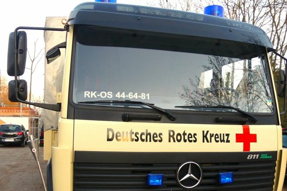 Fackellauf_LVNieSa_KVWittlage3 DRK-Fackel mit Einsatzfahrzeug des KV Wittlage