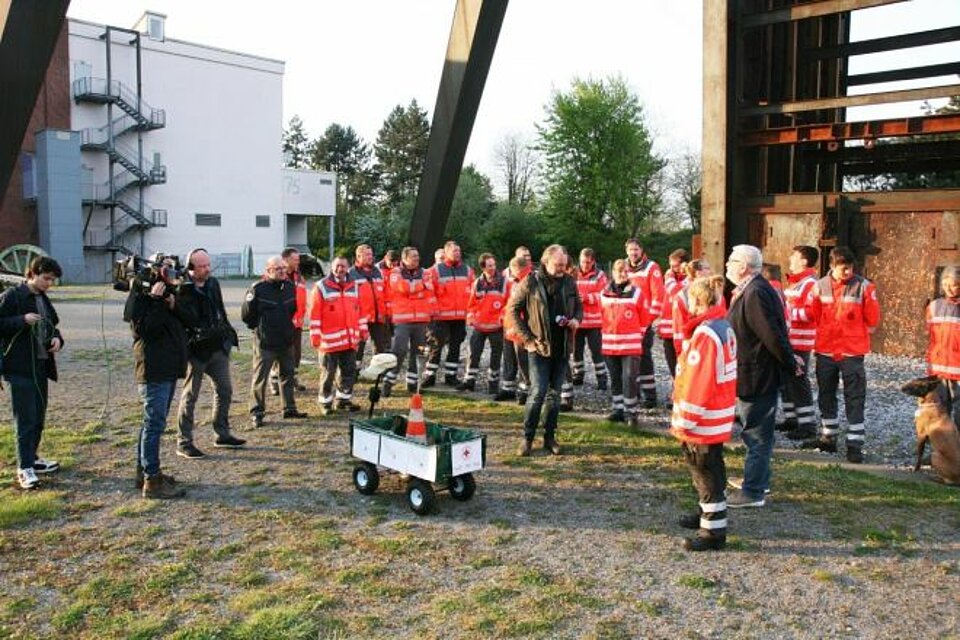 Fackellauf_LVWL_KVRecklinghausen Übernahme der DRK-Fackel vom DRK-Kreisverband Wattenscheid