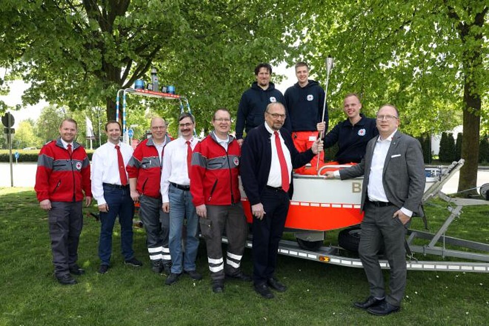 Fackellauf_LVNR_KVMoenchengladbach2 Ehrenamtliche des KV Mönchengladbach mit der DRK-Fackel
