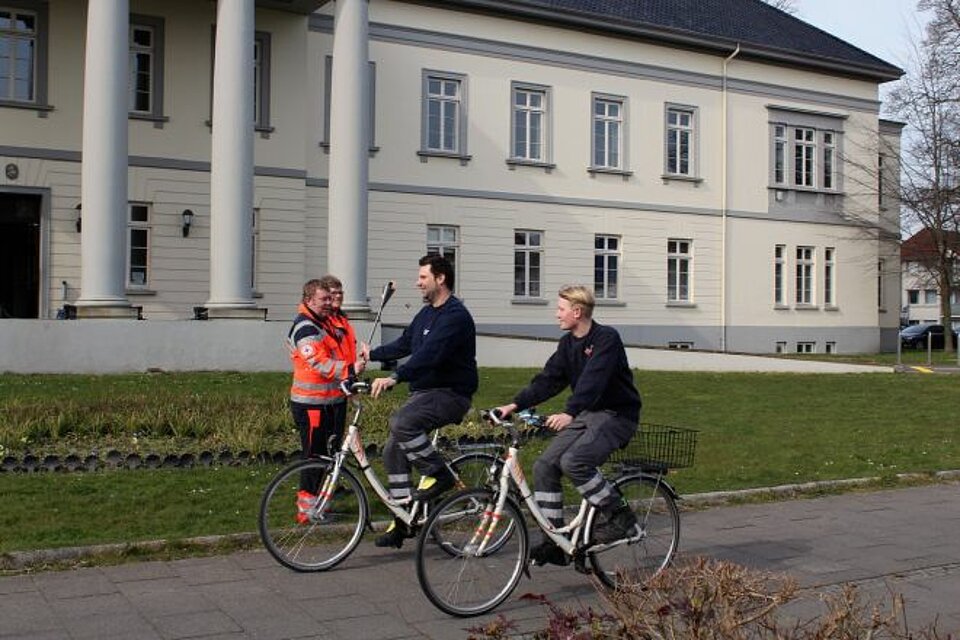 Fackellauf_LV_OB_KV_OldenburgStadt2 DRK-Fackel wird mit dem Fahrrad durch Oldenburg gefahren