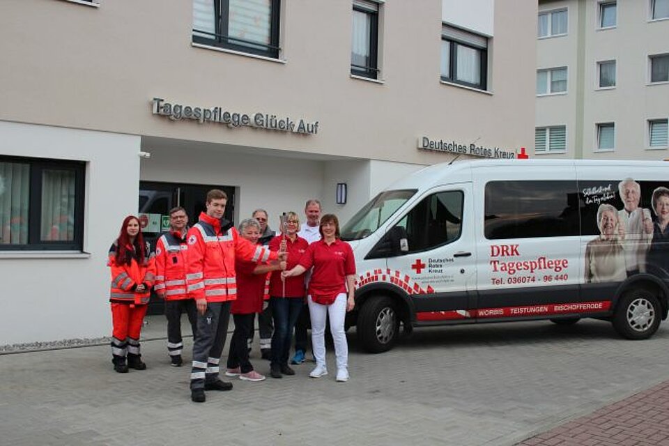 Fackellauf_LVThur_KVEichsfeld5 Ehrenamtliche des KV Eichsfeld mit der DRK-Fackel