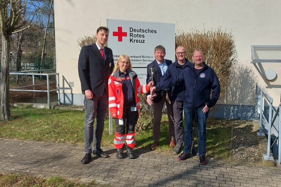 Fackellauf_LVSa-A_KV_Boerde2 Ehrenamtliche des KV Börde mit der DRK-Fackel