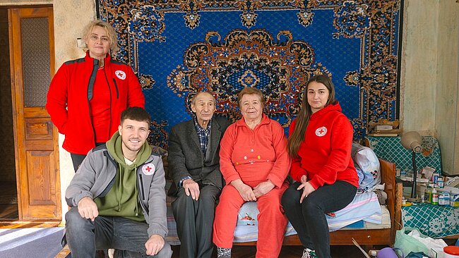 Gruppenbild mit Rotkreuzlerinnnen