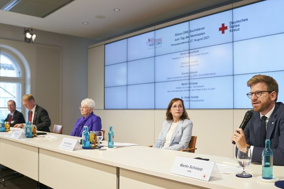 Pressekonferenz des DRK-Suchdienstes Pressekonferenz des DRK zum Suchdienst