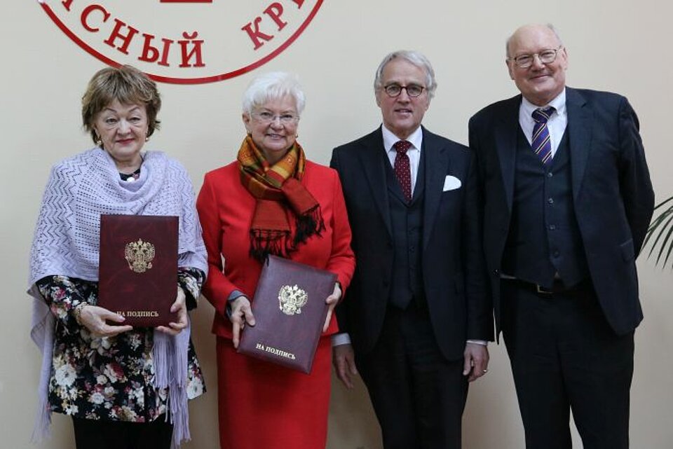 DRK-Präsidentin Gerda Hasselfeldt besucht Russisches Rotes Kreuz 