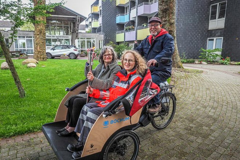 Fackellauf_LV_WL_KVBochum4 DRK-Fackel beim KV Bochum