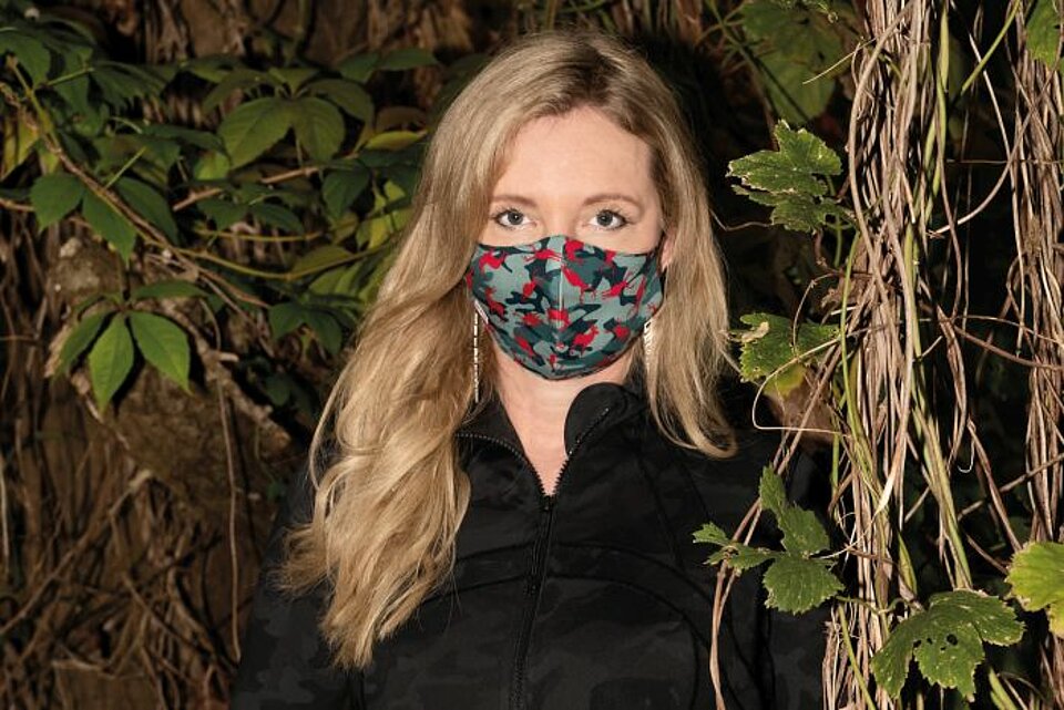 Jette Joop Masken Oktober 2020 Jette Joop trägt eine Ihrer neuen Mund-Nase-Masken aus der Lidl-Kollektion