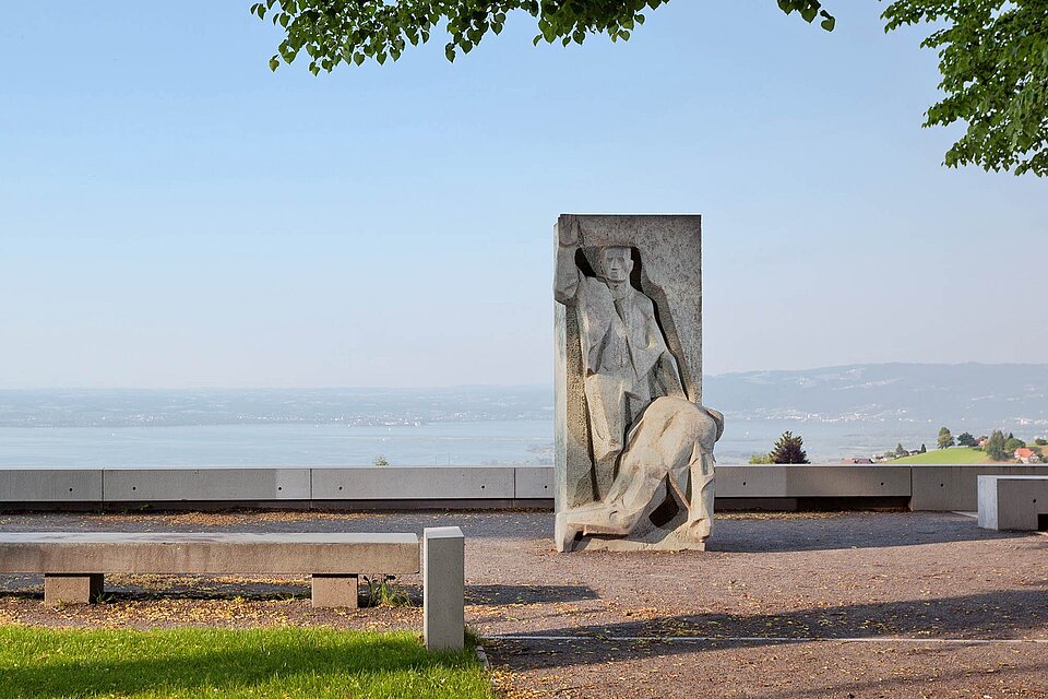 Dunant-Gedenkstein vor Bodensee
