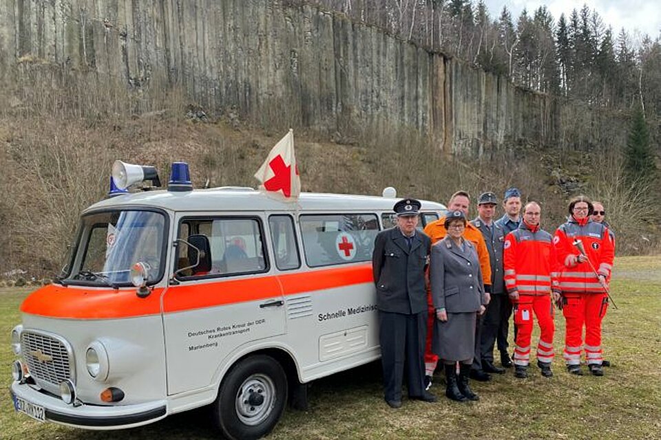 Fackellauf_LVSa_KVAue-Schwarzenberg1 Übergabe der DRK-Fackel an den "Orgelpfeifen", einer Basalt-Felsformation