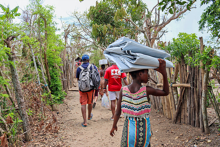Unterstützung des DRK im Katastrophenschutz in Madagaskar Rotes Kreuz unterstützt den Katastrophenschutz in Madagaskar